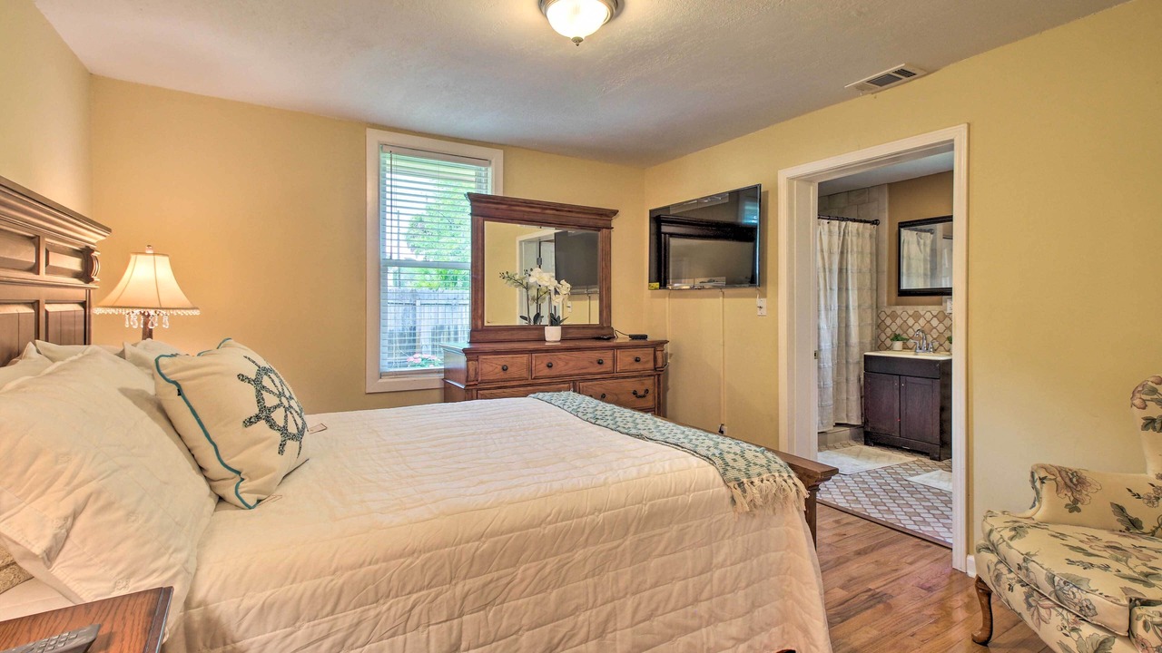 Photo of Bedroom in Savannah