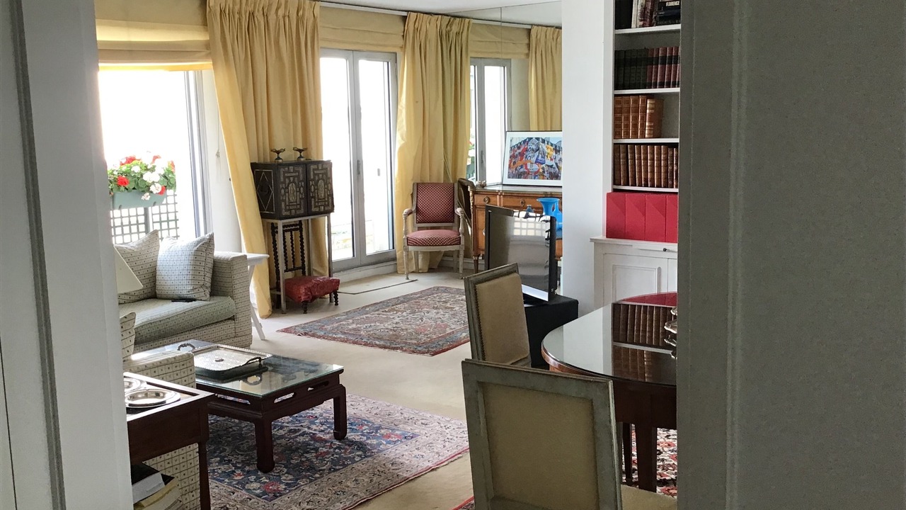 Photo of Livingroom in Neuilly-sur-Seine