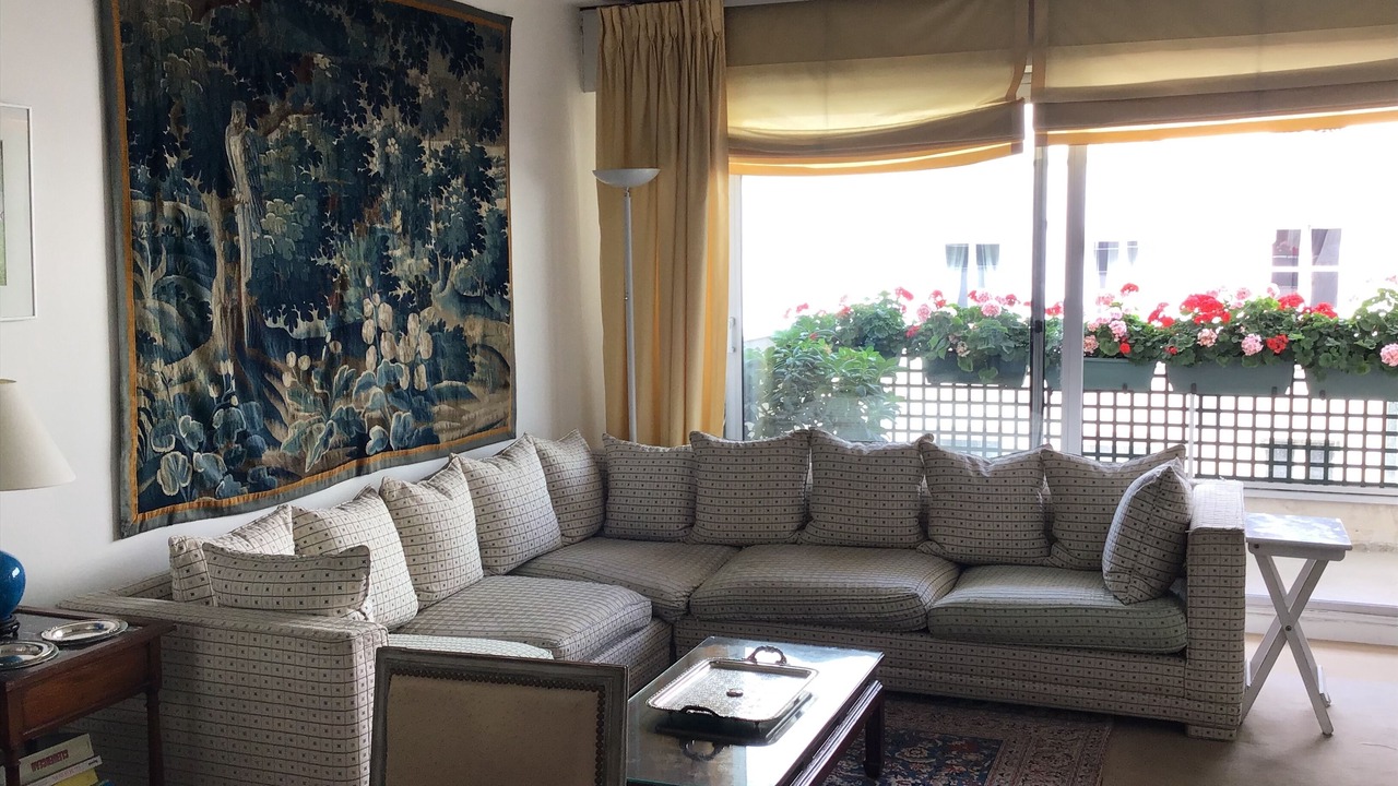 Photo of Livingroom in Neuilly-sur-Seine