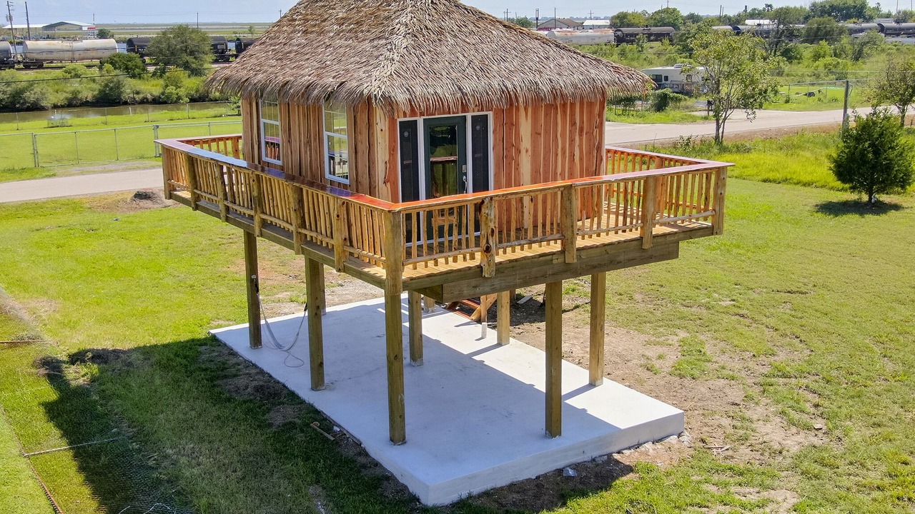 Photo of Outdoor in Hitchcock