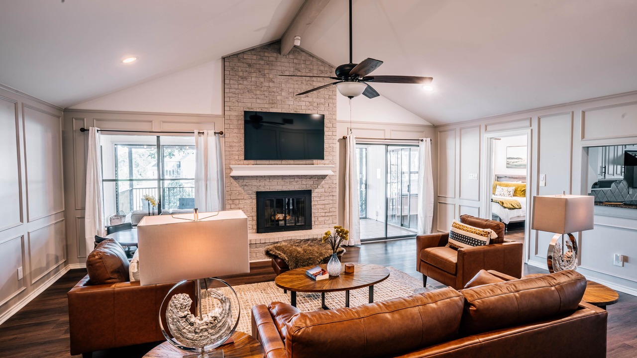 Photo of Livingroom in North Richland Hills