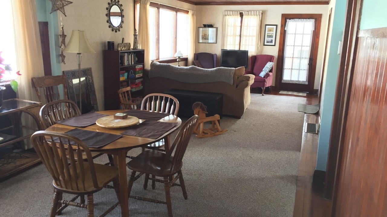 Photo of Bedroom in Crystal Beach