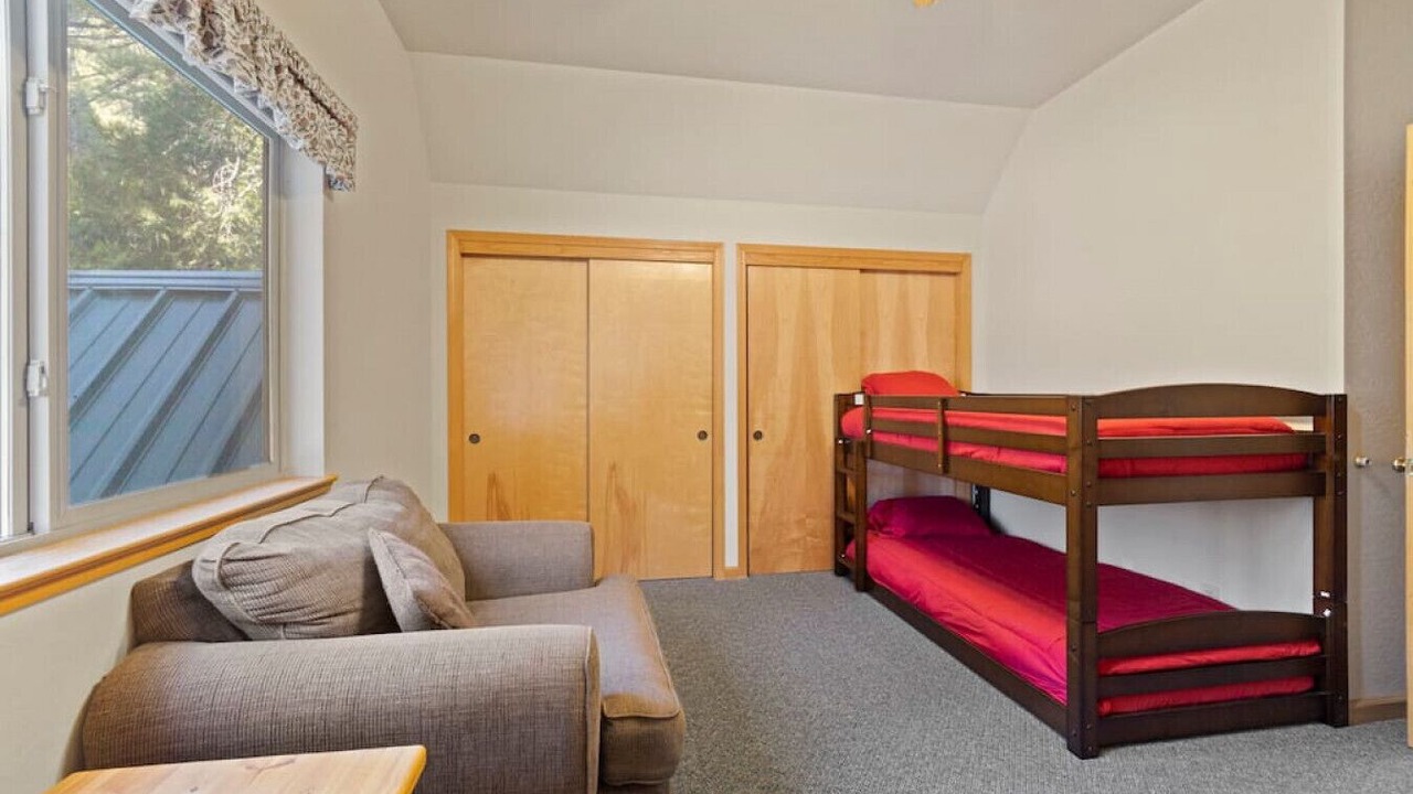 Photo of Others in Strawberry