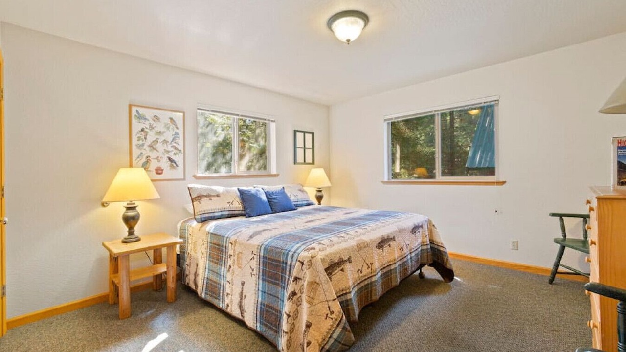 Photo of Others in Strawberry