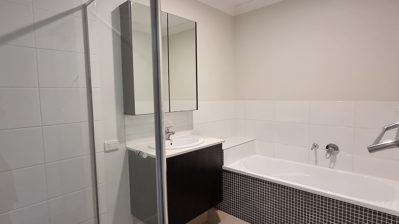 Photo of Bathroom in North Lakes