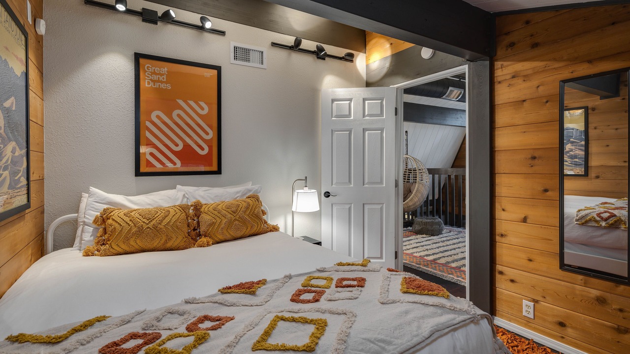 Photo of Bedroom in Lakeshore