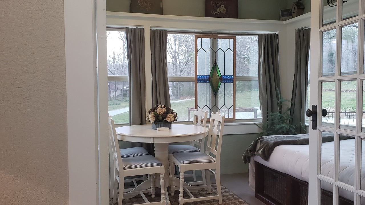 Photo of Bedroom in Grove