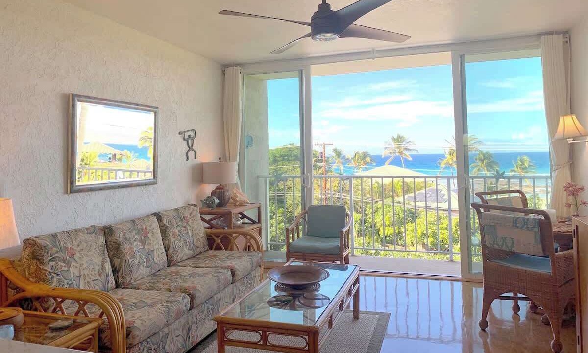 Photo of Livingroom in Kamuela