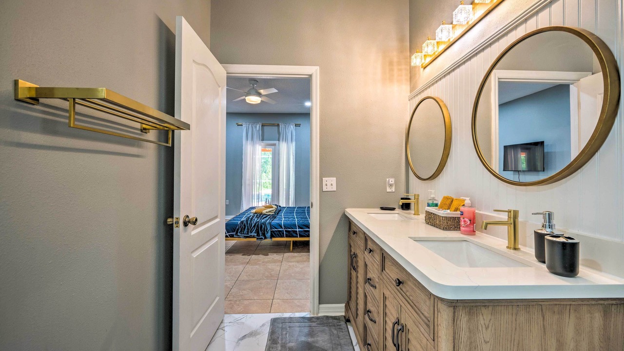 Photo of Bathroom in Four Corners