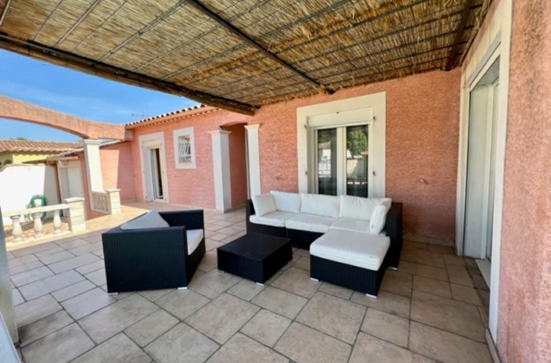 Photo of Patio Balcony in Manduel