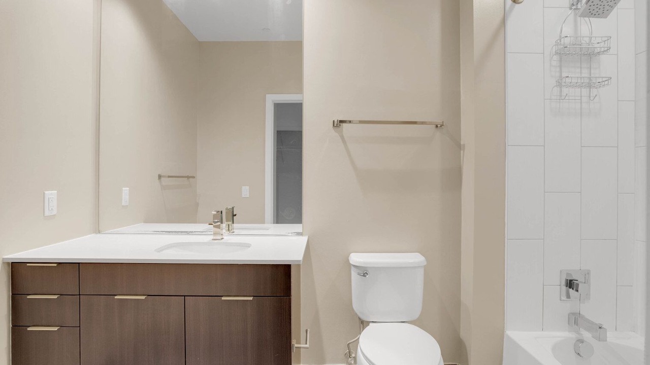 Photo of Bathroom in Shaw