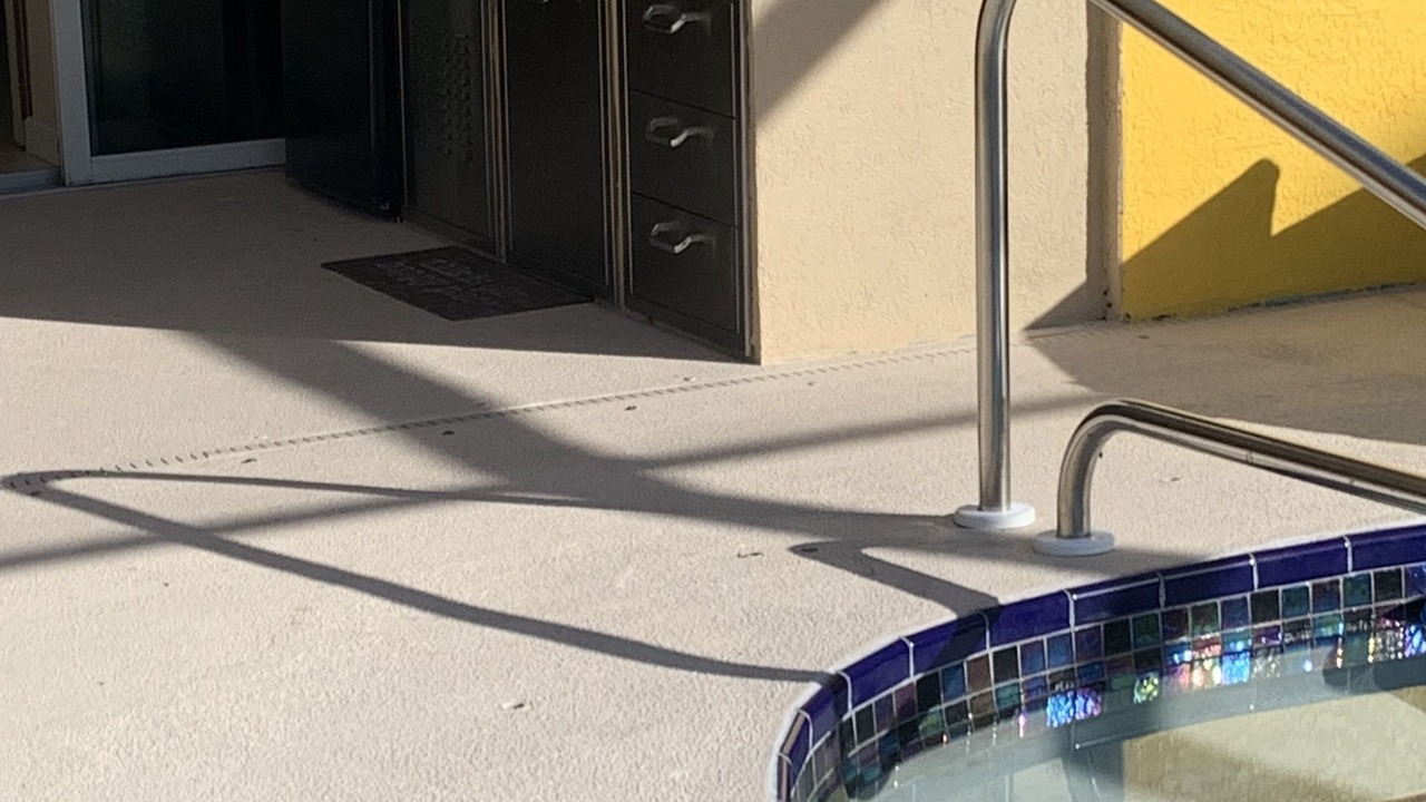 Photo of Patio Balcony in Sainte-Croix-Grand-Tonne