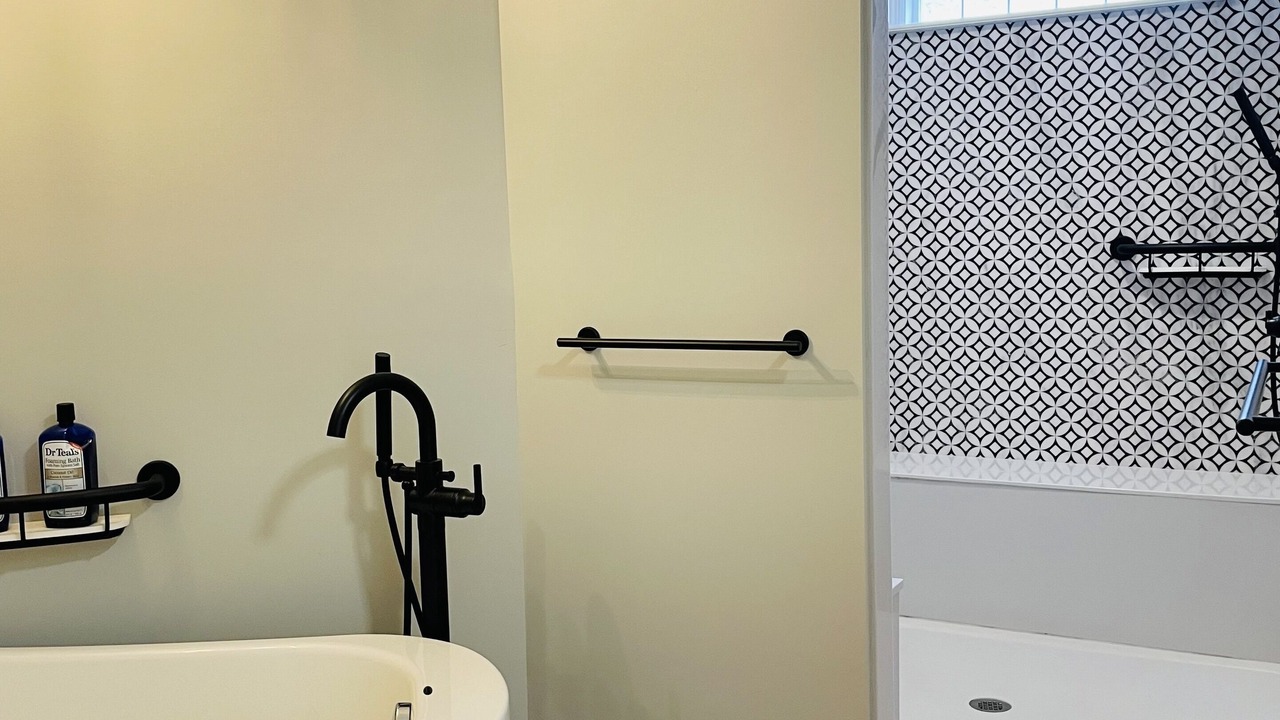 Photo of Bathroom in Emerald Isle