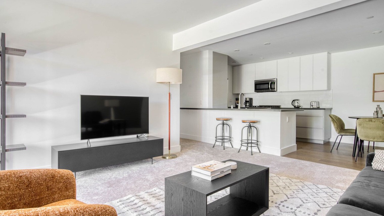 Photo of Livingroom in Sharon Heights