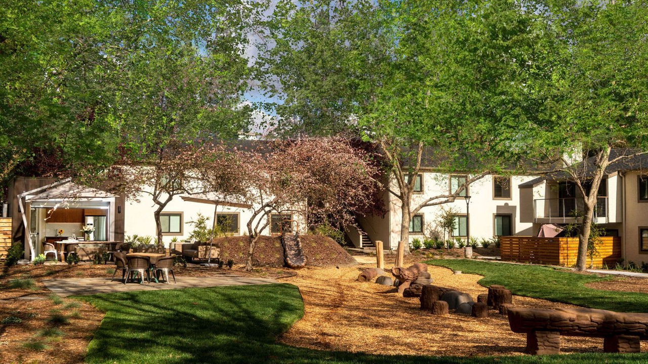 Photo of Outdoor in Sharon Heights