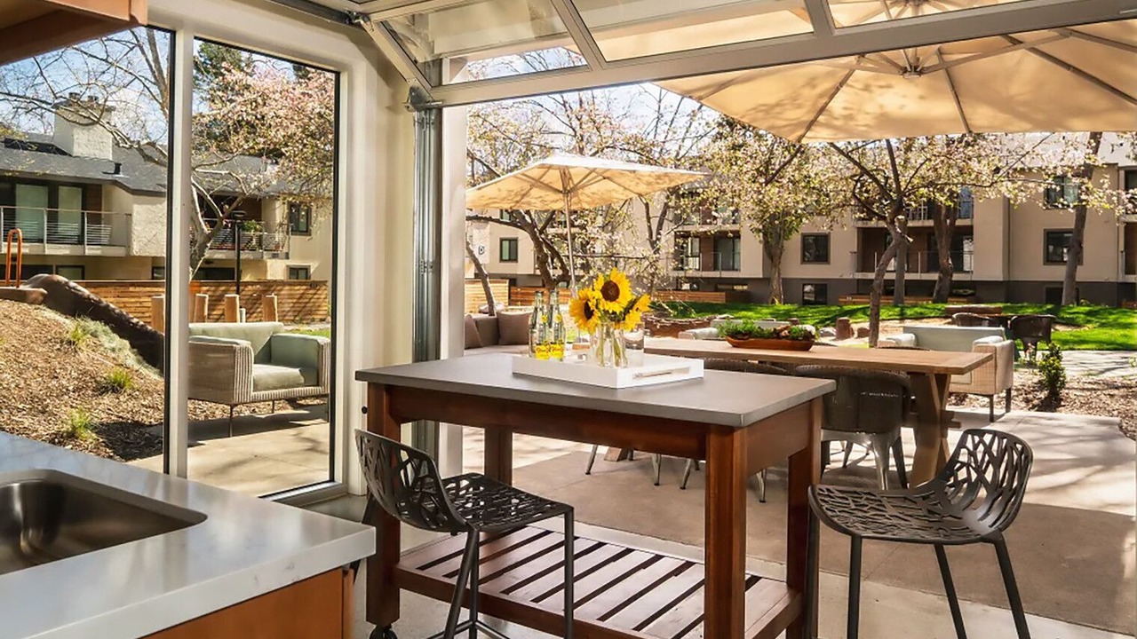 Photo of Outdoor in Sharon Heights