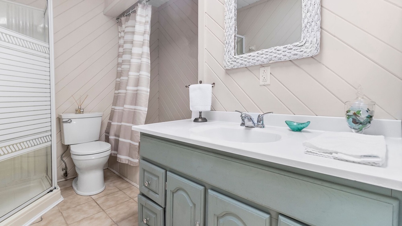 Photo of Bathroom in Dunnville