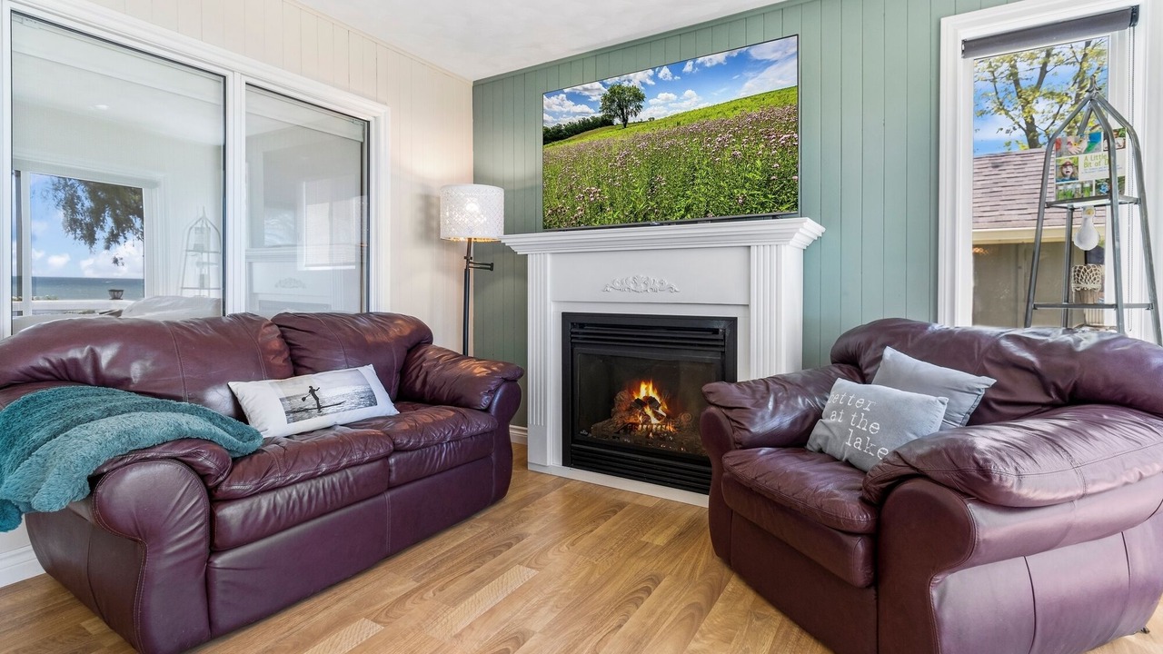 Photo of Livingroom in Dunnville