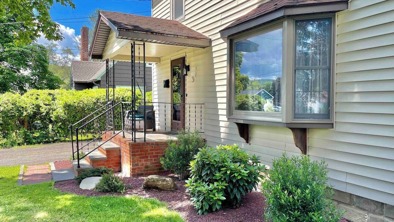 Photo of Outdoor in West End