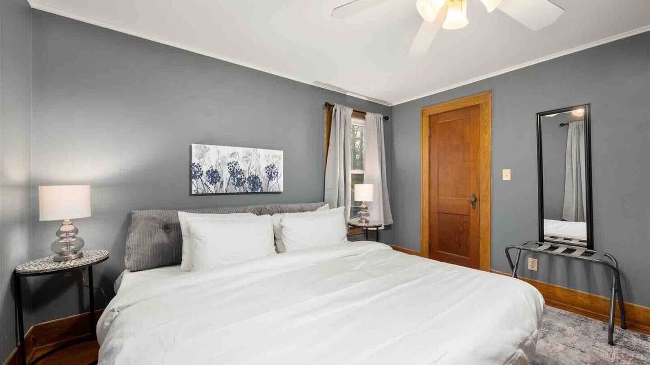 Photo of Bedroom in West End