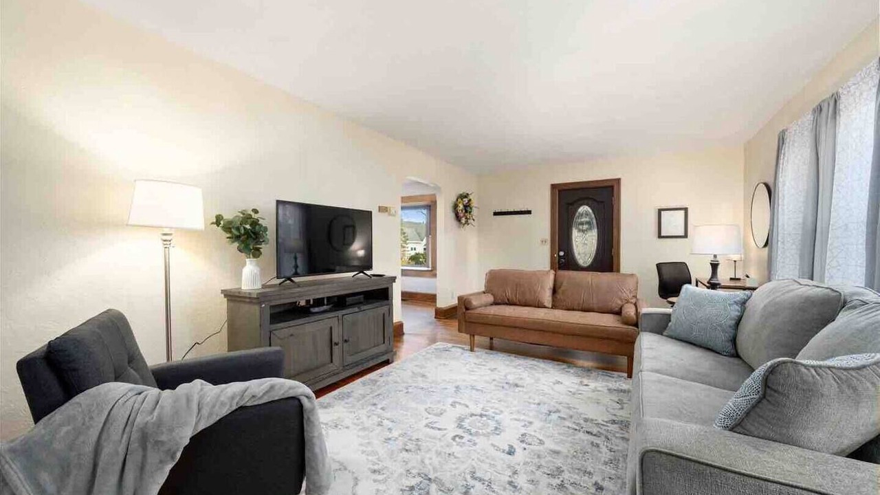 Photo of Livingroom in West End