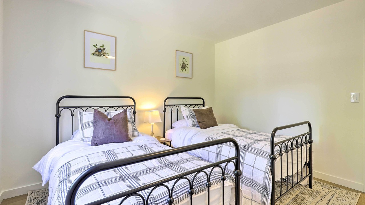 Photo of Bedroom in Rutherford
