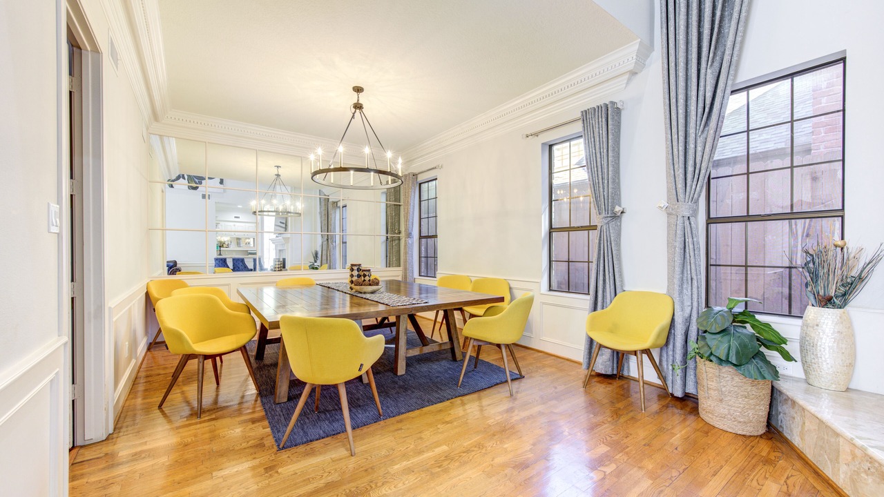 Photo of Livingroom in Houston