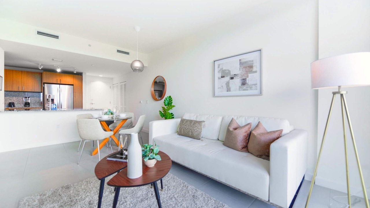 Photo of Livingroom in Doral