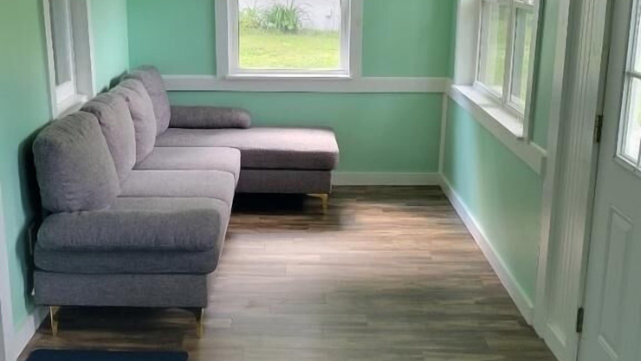Photo of Livingroom in Town of Grafton