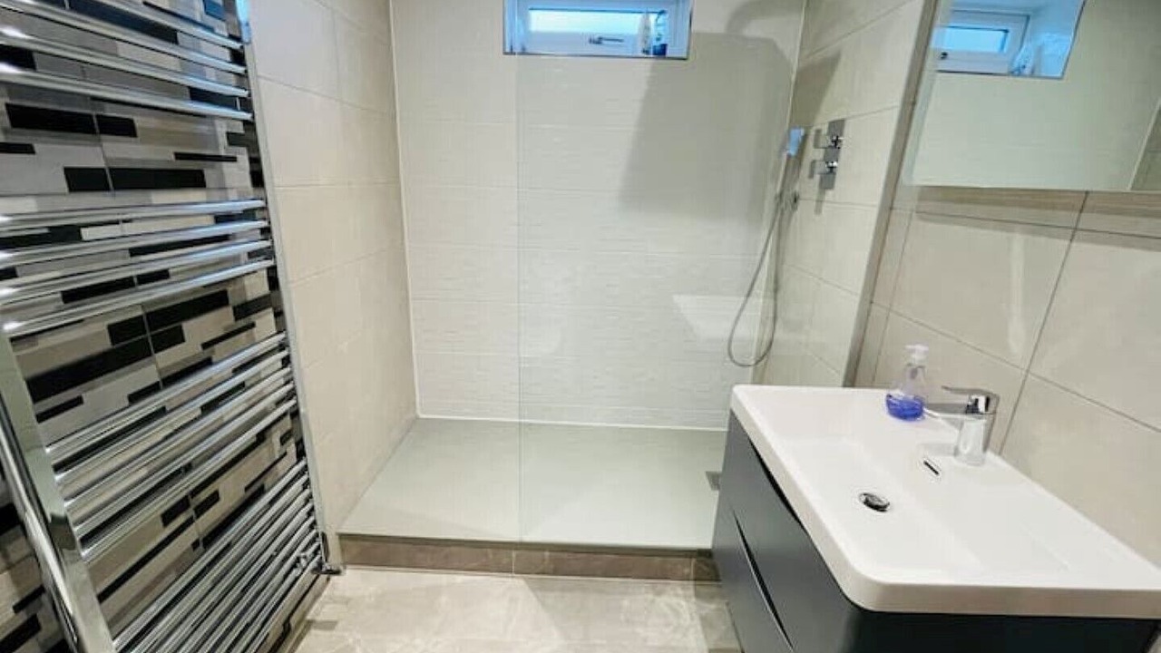 Photo of Bathroom in Kenilworth
