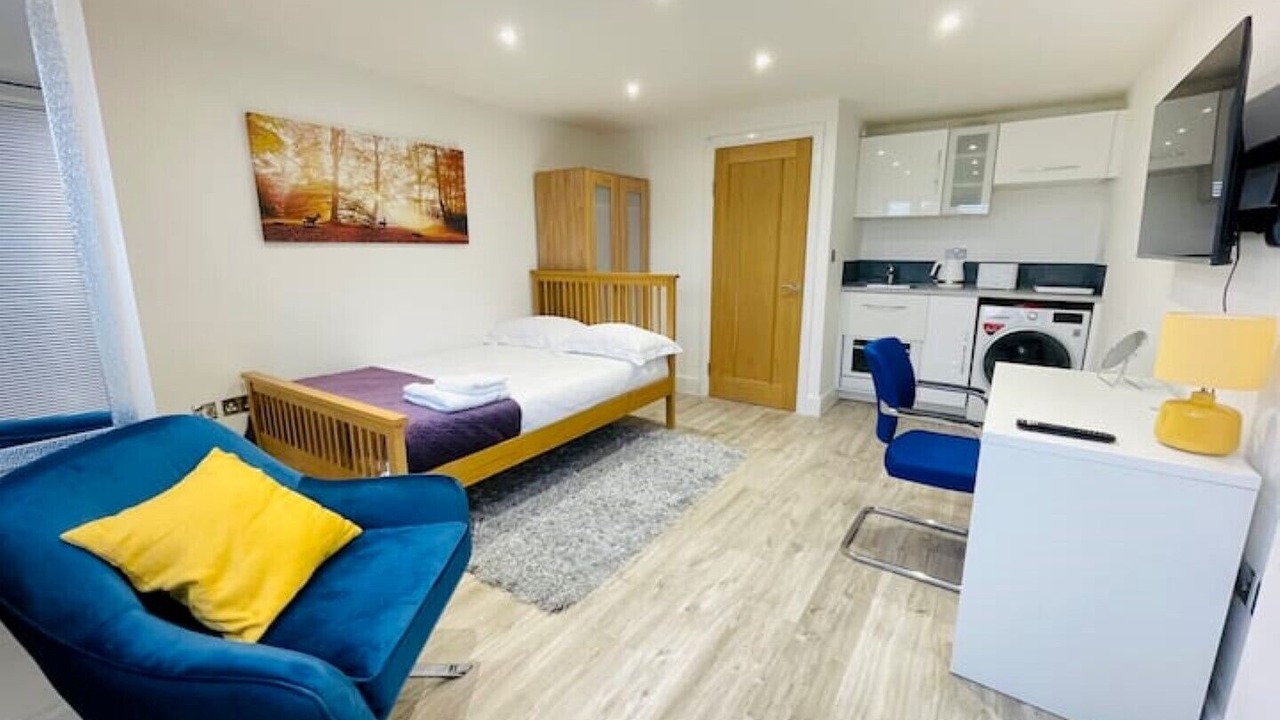 Photo of Bedroom in Kenilworth