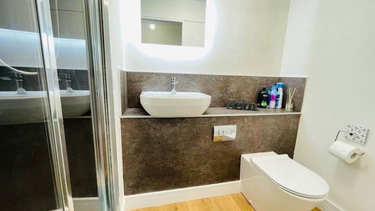 Photo of Bathroom in Kenilworth