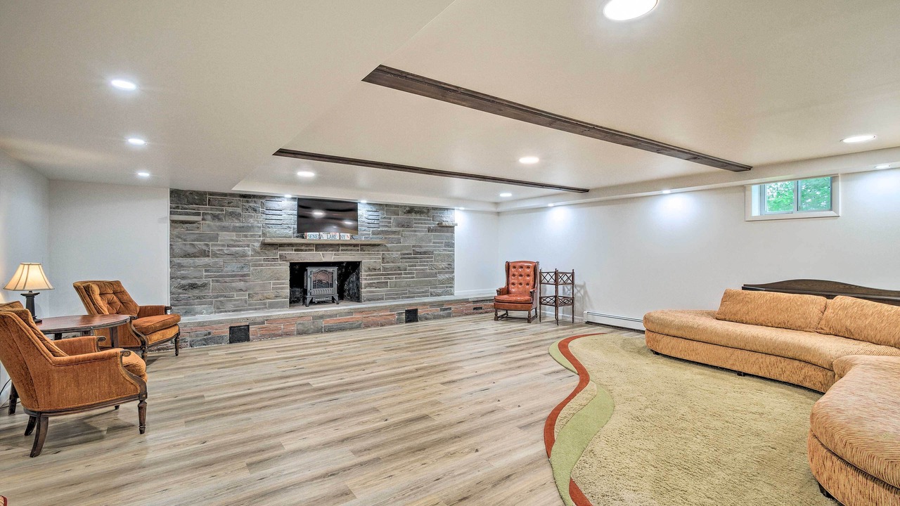 Photo of Livingroom in Montour Falls