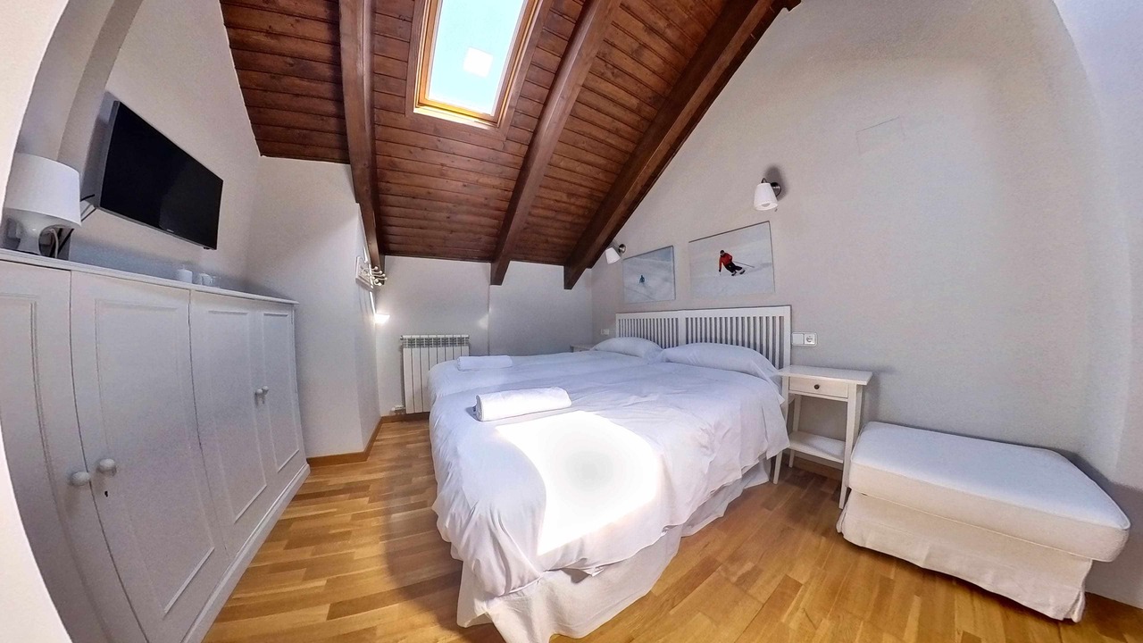 Photo of Bedroom in Escarrilla