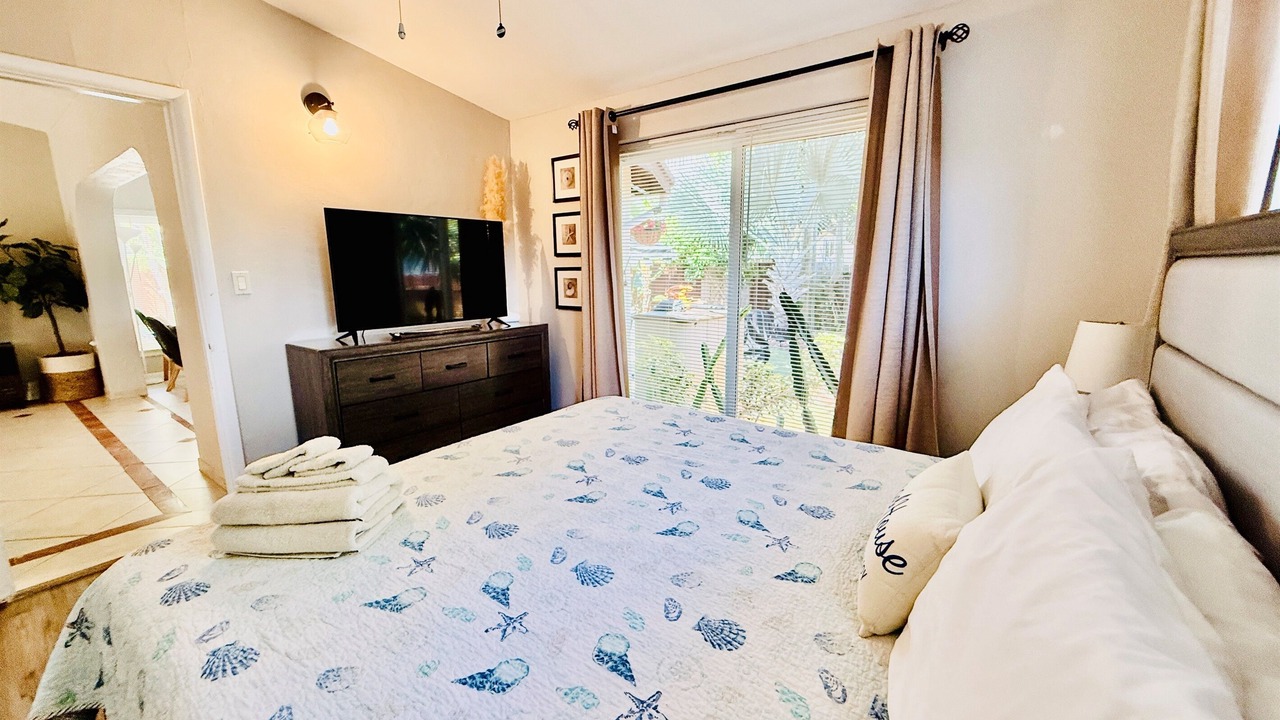 Photo of Bedroom in Deerfield Beach