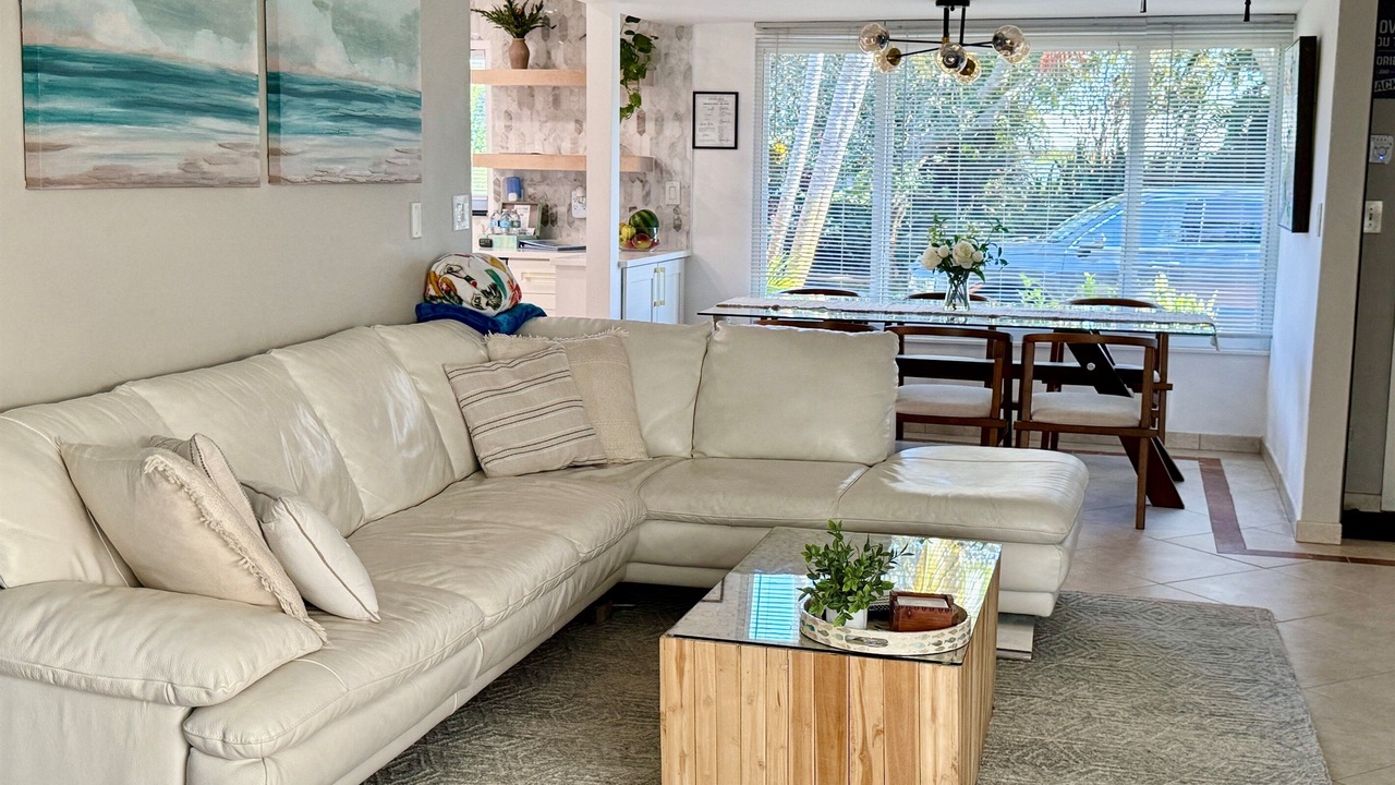 Photo of Livingroom in Deerfield Beach