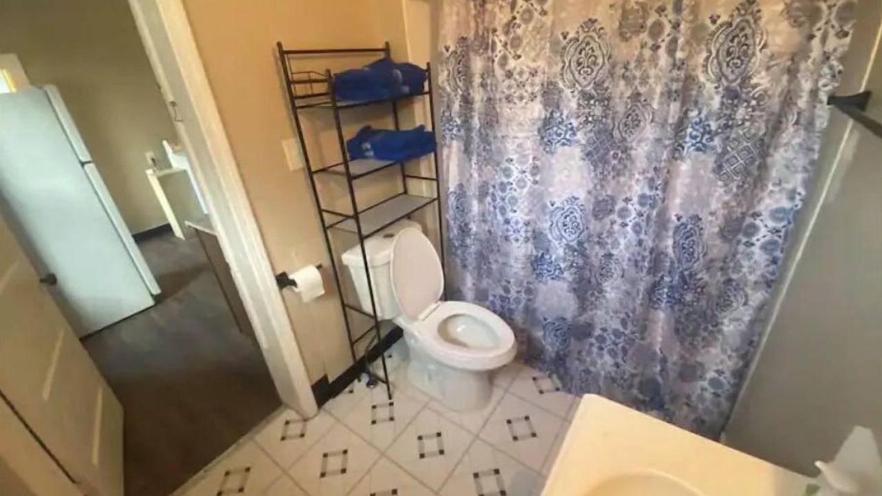 Photo of Bathroom in Downtown Syracuse