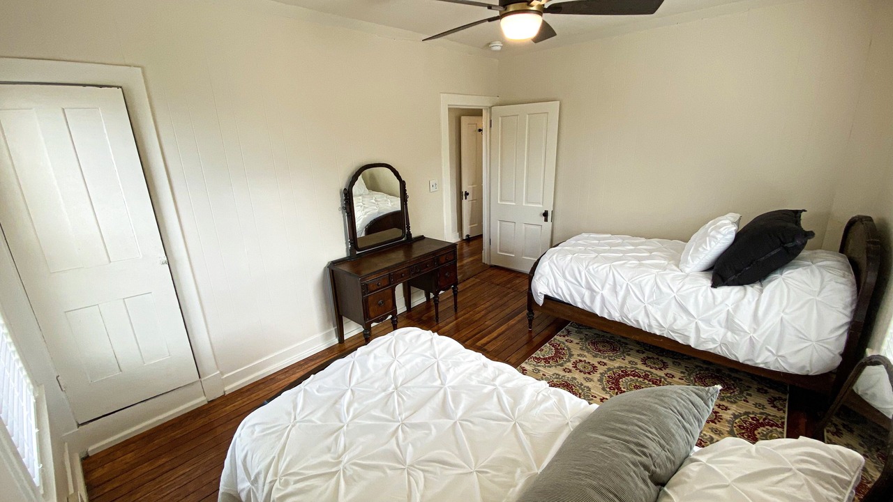 Photo of Bedroom in Jefferson City