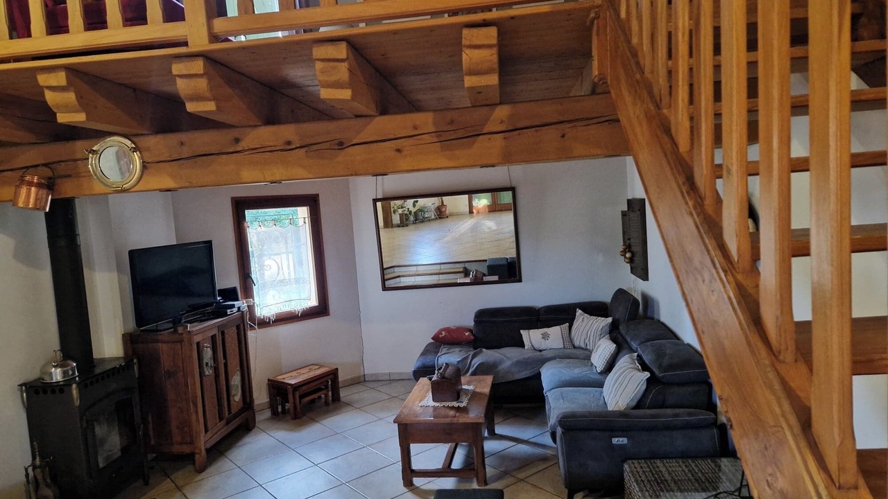Photo of Livingroom in Montcabrier
