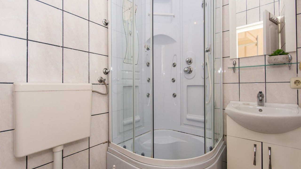 Photo of Bathroom in Okrug Gornji