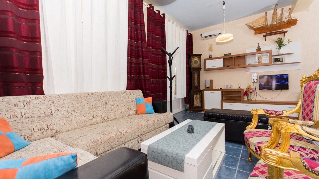 Photo of Livingroom in Okrug Gornji
