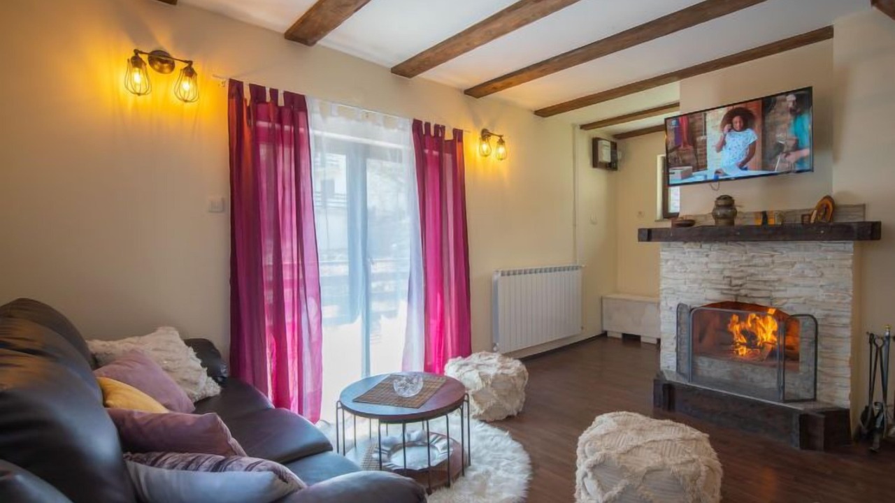 Photo of Livingroom in Lic