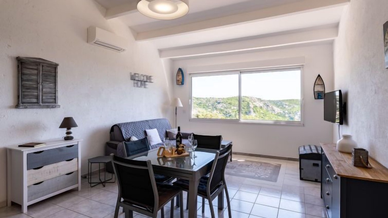 Photo of Livingroom in Pietra Long Salvini
