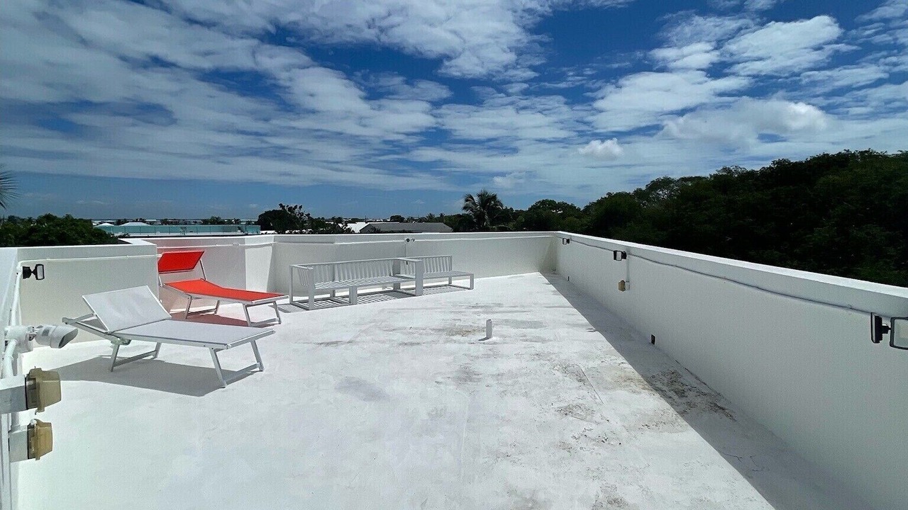 Photo of Patio Balcony in Twin Lakes