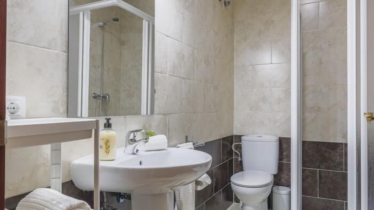 Photo of Bathroom in Alcala Del Rio