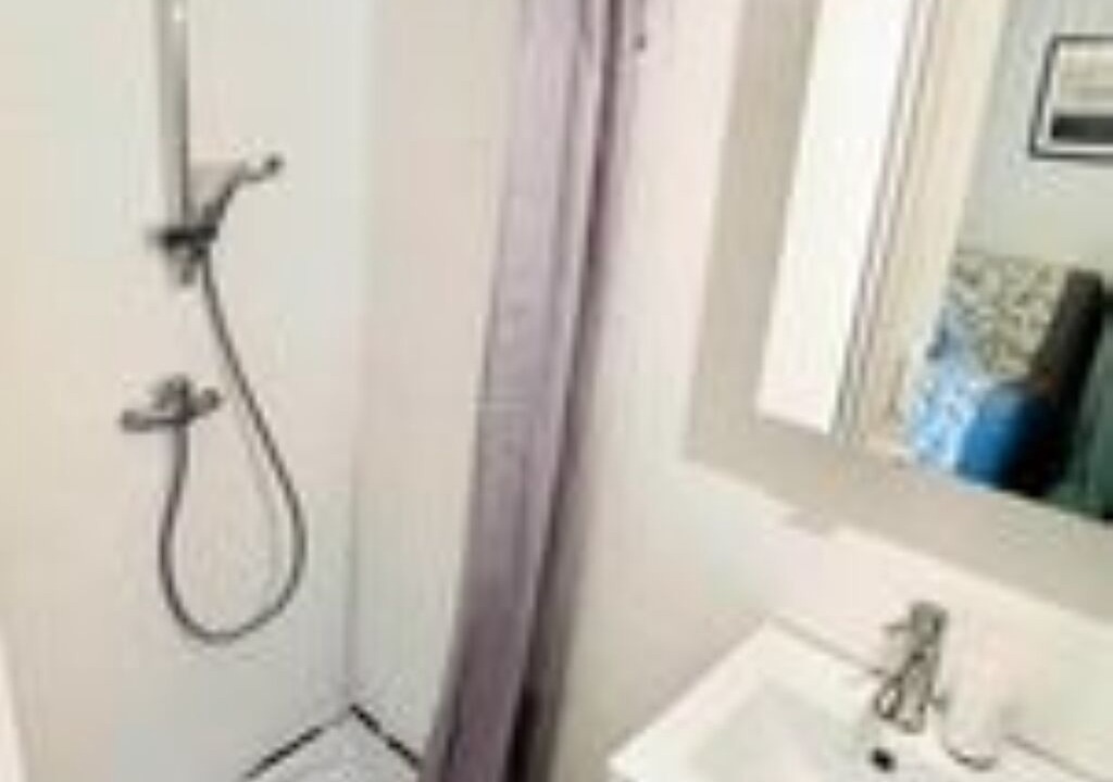 Photo of Bathroom in La Roquebrussanne