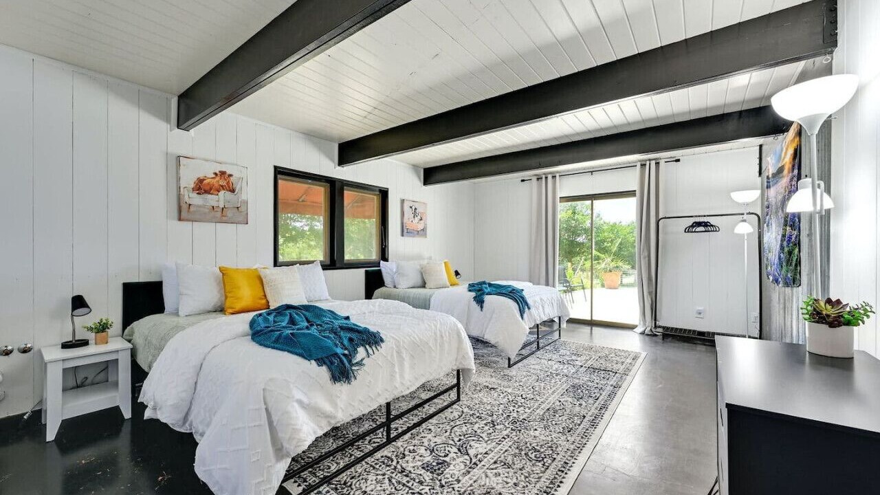Photo of Bedroom in La Hacienda Estates