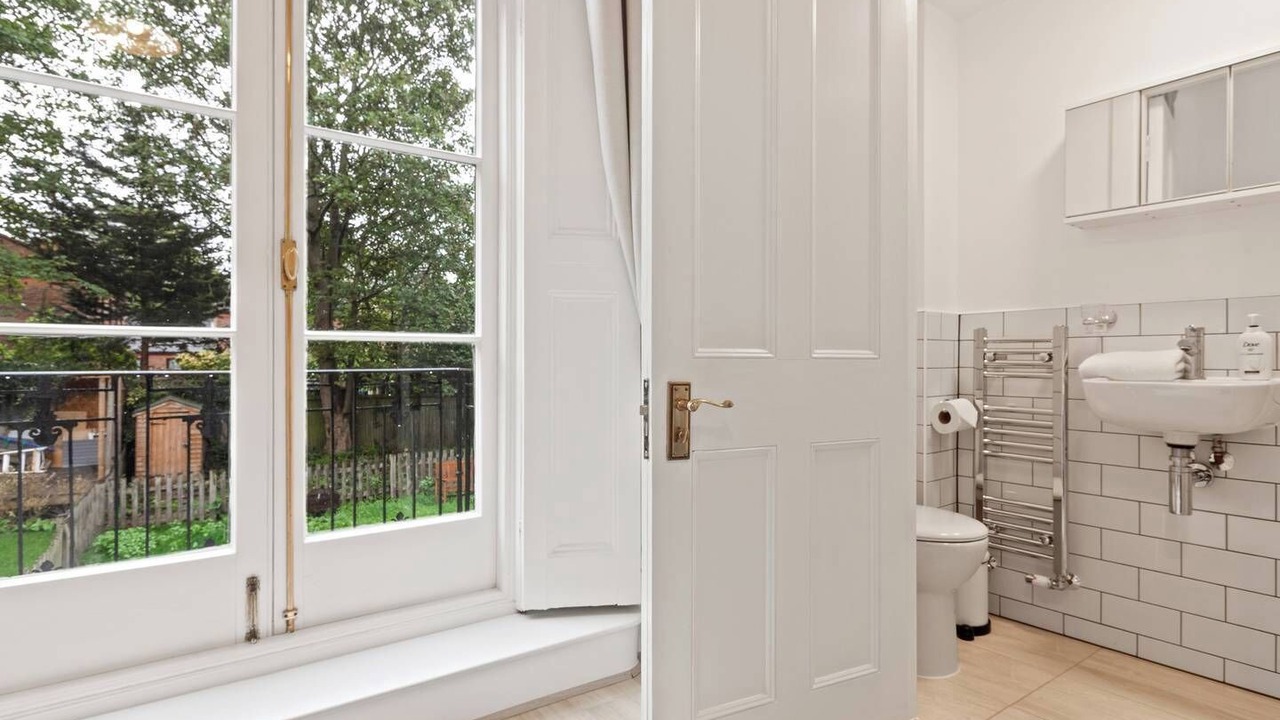 Photo of Bathroom in Coldharbour