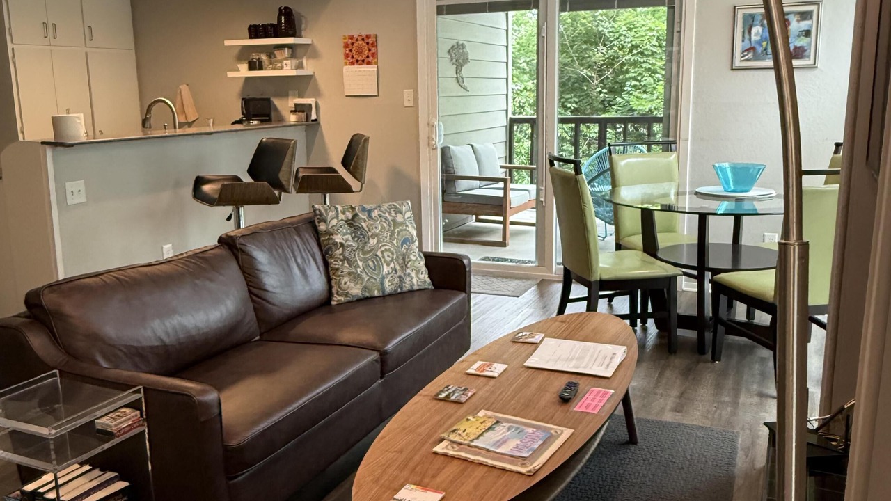 Photo of Livingroom in Barton Hills