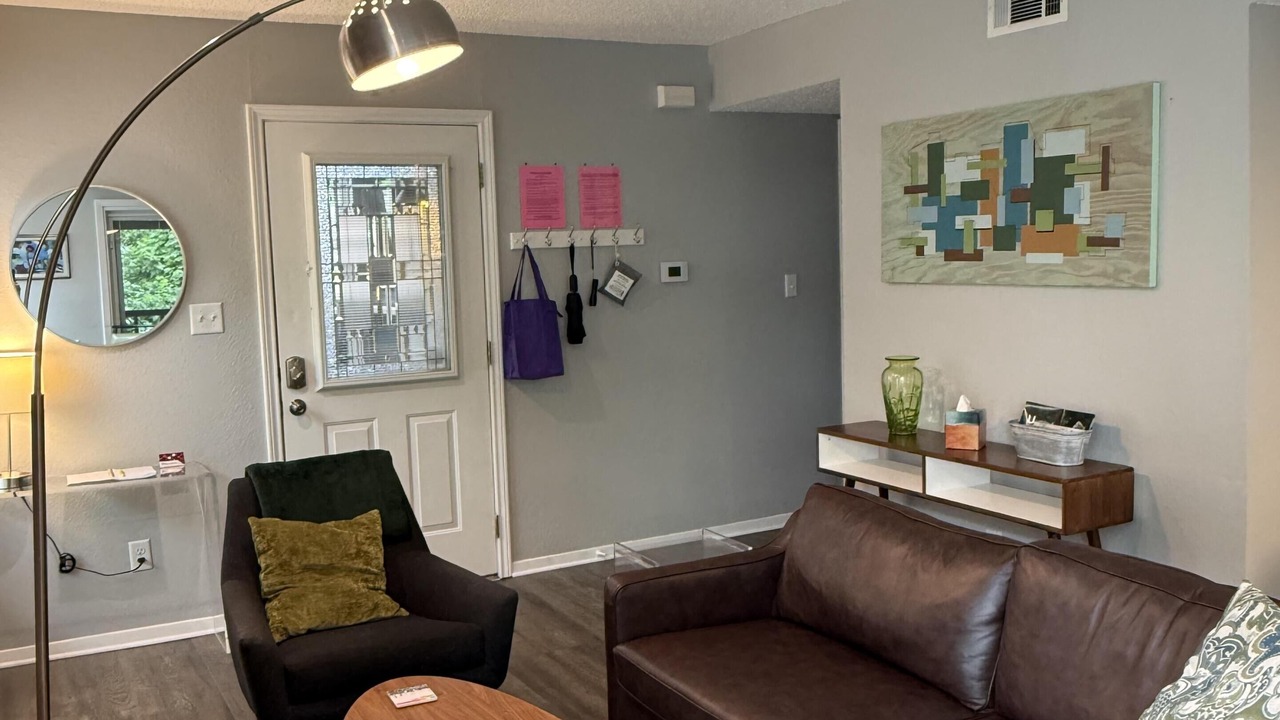 Photo of Livingroom in Barton Hills